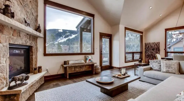 NEW! River Run Village 3 Bedroom Town House, Walk to Gondola