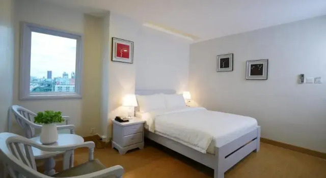 Номер Standard The Kinn Bangkok