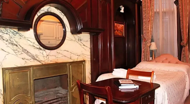 Студия Standard Kensington Court ApartHotel
