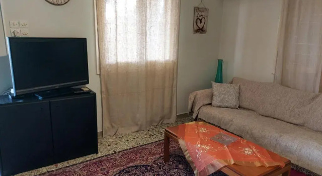 Airport Friendly House 2, Забронировать Дом для отпуска Виллы Спата - Артемида, Вилла