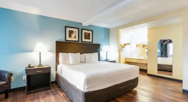 Люкс Days Inn by Wyndham Federal Way