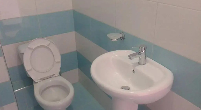 Четырёхместный номер Standard с балконом и с видом на море Kalemis Beachside Hotel