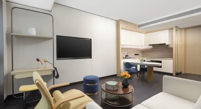 Двухместный люкс voco Suites Shanghai Hongqiao CBD by IHG
