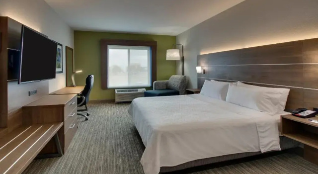 Люкс Holiday Inn Express Hotel & Suites Waukegan/Gurnee by IHG