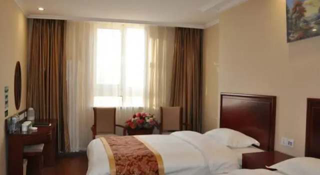 Семейный номер Standard GreenTree Inn Beijing Changyang Town Jiazhou Shuijun Express Hotel