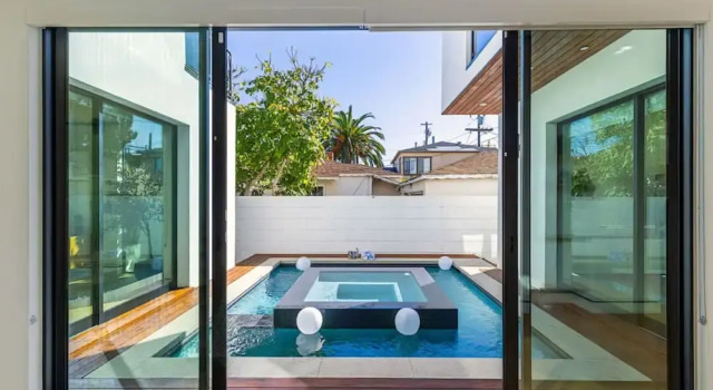 The Penmar Retreat - Luxurious Resort-style Oasis