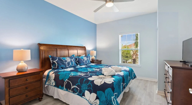 Magic Hideaway @ Lucaya Resort, Sleeps 8 3 Bedroom Townhouse, Book Hotel Hoteller i Four Corners med pool, Swimmingpool