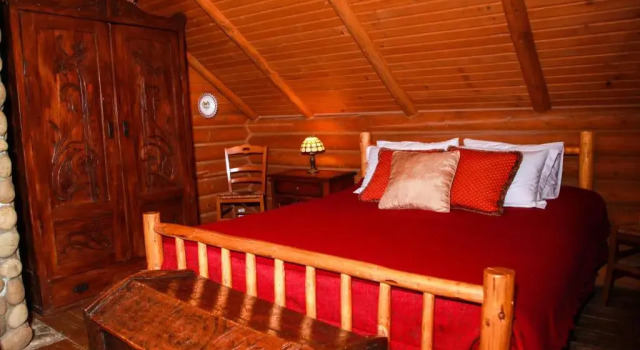 Люкс с балконом Hotel Khatky Ruslany