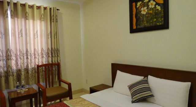 Hoa Vinh Hotel, Забронировать Отель Отели Района 9 с парковкой, Парковка