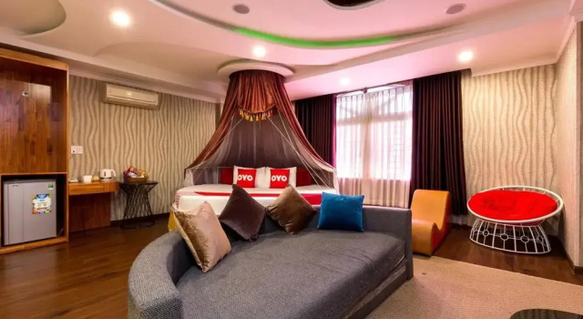 OYO 1108 Iboss Hotel, Забронировать Отель Биньань Хошимин