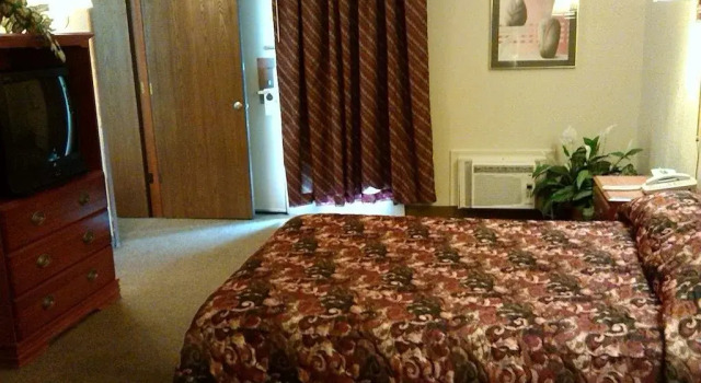 Woodridge Inn & Suites, Réserver Hôtel Alma Michigan