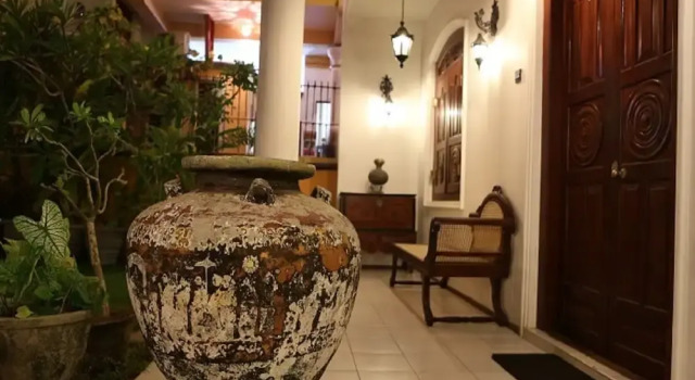 The Villa Hotel