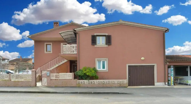 Apartment Pina 2018, Prenota Appartamento Valbandon Istria