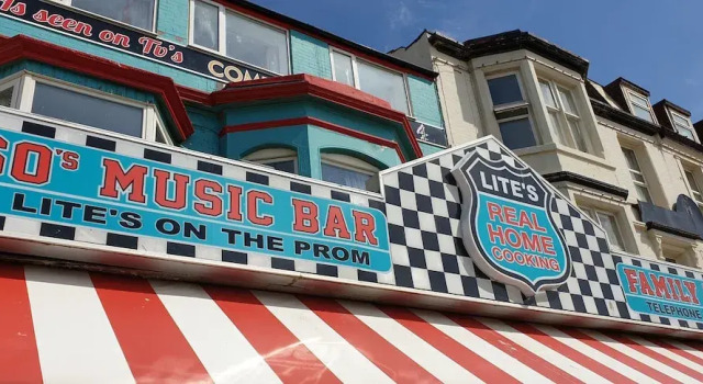 Charlton Hotel, Varaa Huoneisto Asunnot kohteessa Merseyside, Huoneisto