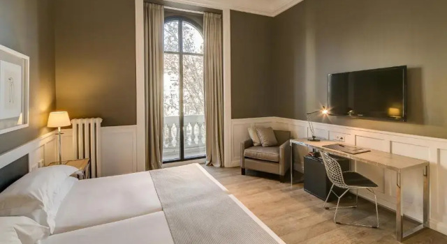 Двухместный номер Superior Hotel Granvia