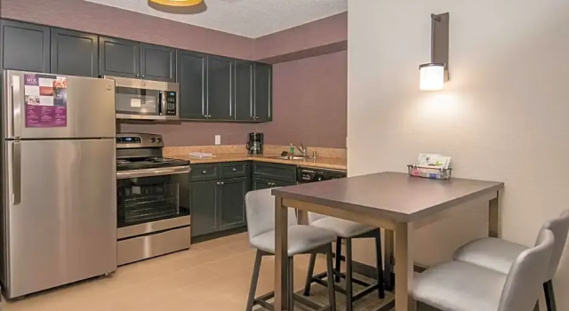 Четырёхместный люкс с 2 комнатами Residence Inn by Marriott Springdale