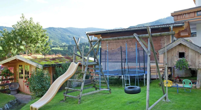 Апартаменты Animal -friendly Apartment in Leogang