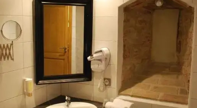 Трёхместный номер Standard Logis Hôtel Restaurant Kleiber