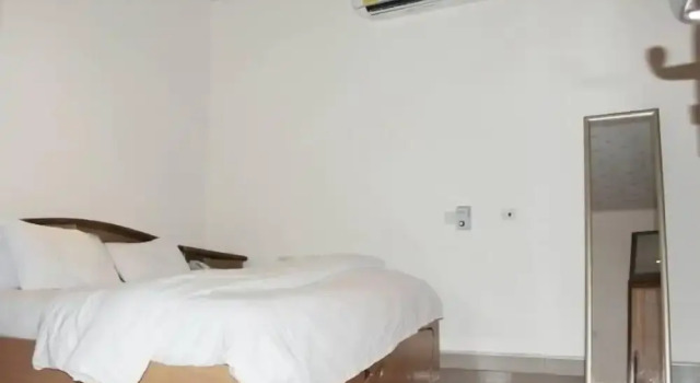 Jam Guesthouse, Book Hotel Hotels in Wa with Parking, Parking