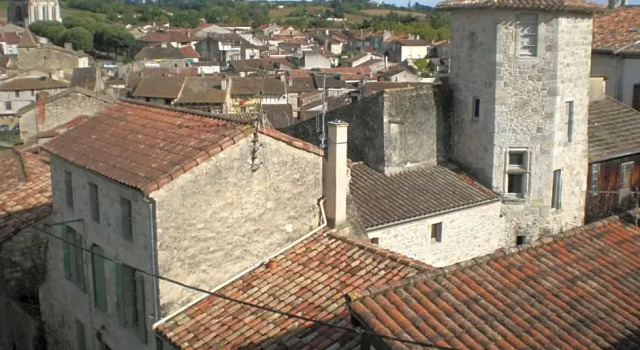 Chambre d'Hôtes La Tour de Brazalem, Varaa Hotelli Nerac Armagnac