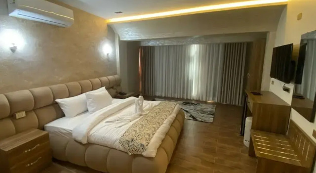 Golden Season Hotel, Rezervovat Hotel Garden City 
