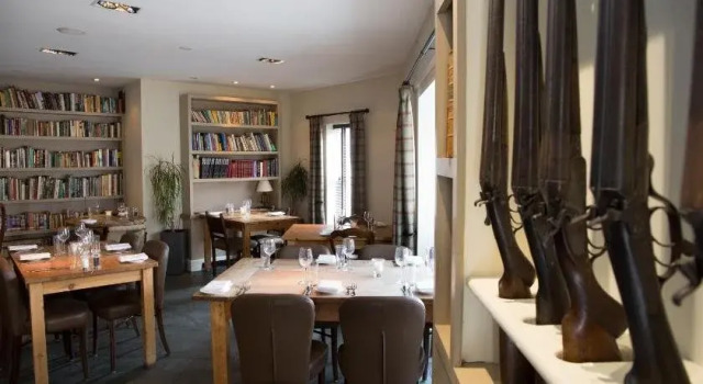 The Crown Hotel, Забронировать Вилла Уэллс-некст-те-Си Норфолк, рядом с Eceni Study Centre and Permaculture Experience