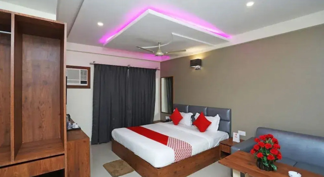 Pikus Inn By OYO Rooms, Rezervovat Hotel Hotely v Digha s bazénem, Bazén