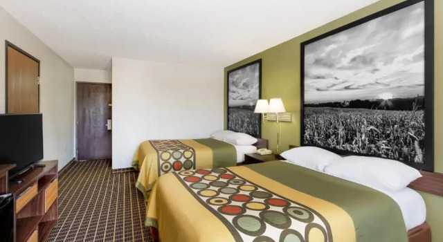 Четырёхместный номер Standard Super 8 by Wyndham Norfolk