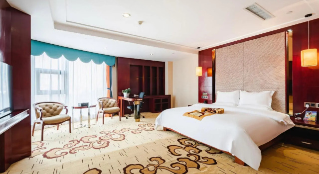 Haolong Hotel, Rezerwuj Hotel Hotele w Qujing z parkingiem, Parking