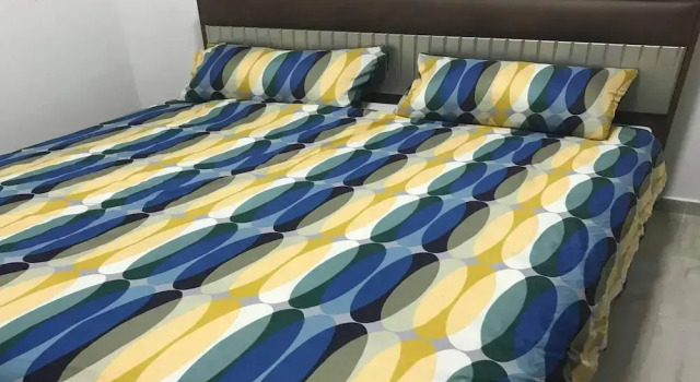 Cozy Pool Level 1-bed Apartment