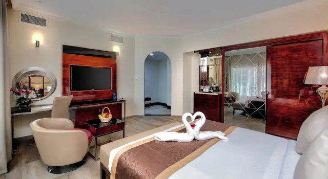 Двухместный номер Deluxe City Stay Hotel Expo Centre