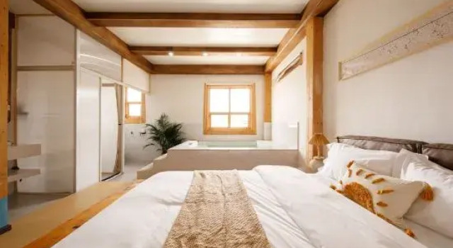 Семейный люкс Shangri-La No.1 Bieyuan Boutique Homestay (Dukezong Ancient City Sifang Street Branch)