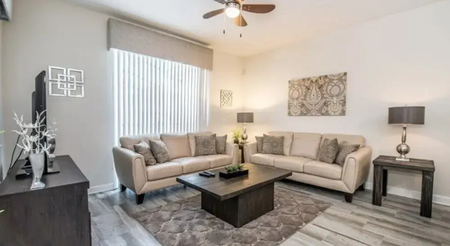 Amazing 4 Bedroom Storey Lake Townhouse by Redawning, Varaa Hotelli Orlando Kissimmee