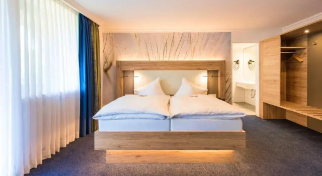 Полулюкс IDINGSHOF Hotel & Restaurant