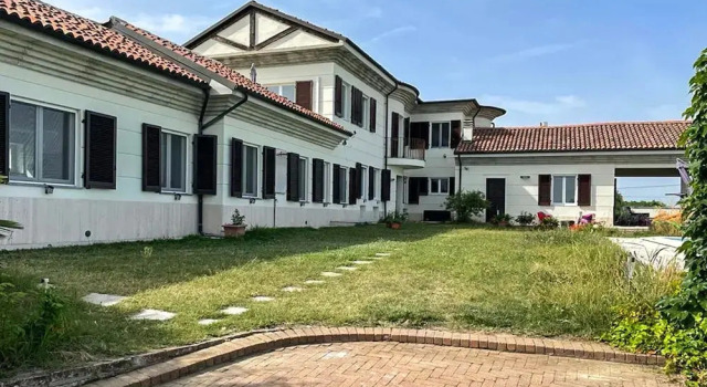 Villa Bricco Astiani, Boek Villa Villa's in Asti, Villa