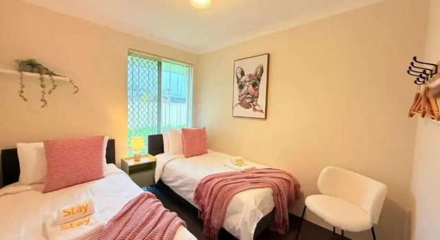 StayAU 4BR Family Retreat with Garden, Book Vacation Home Villas in Perth, Villa
