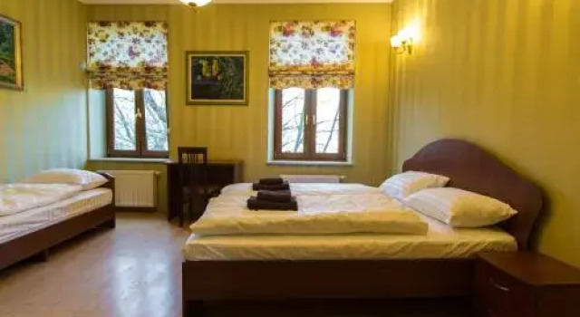 10 Rooms