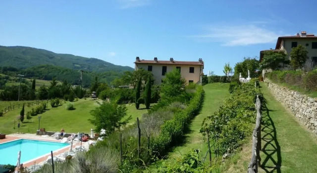 Vigneto Rimaggio, Boek Hotel Hotels in Dicomano met zwembad, Zwembad