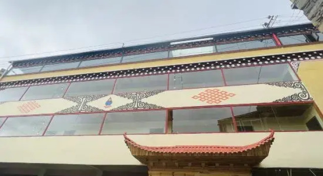 Tagong Grassland Tuoma Homestay