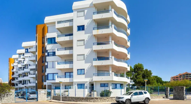 Cascais Coastline Atlantic Gardens W/Ac, Parking & Sea View, Book Lejlighed Cascais 