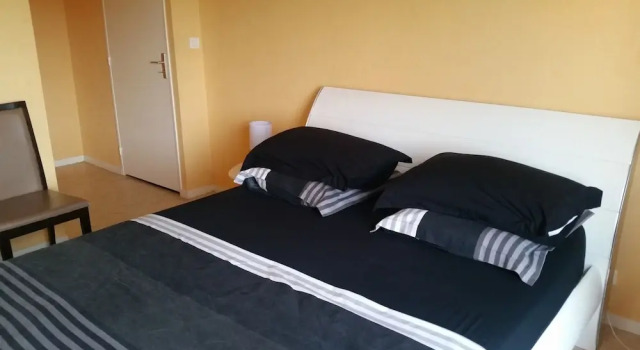 Chambre chez l'habitant, Boek Hotel Hotels in Franche-Comte met ontbijt, Ontbijt