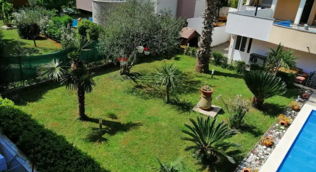 Апартаменты с 2 комнатами с видом на бассейн Villa Vanilla with Heated Pool