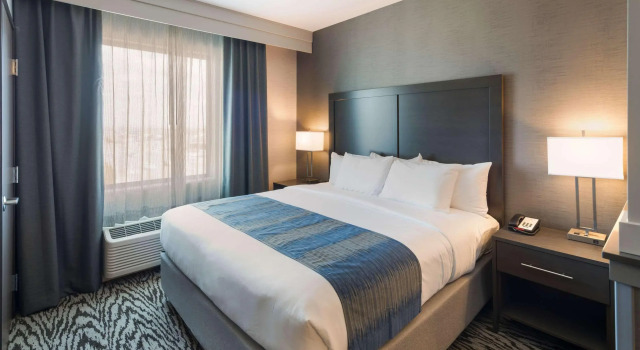 Comfort Suites Kennewick At Southridge, Забронировать Отель Отели Tri-Cities с бассейном, Бассейн