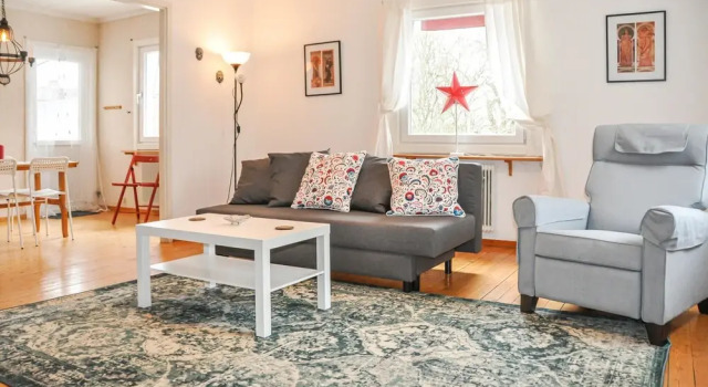 Nice Home in Filipstad With 3 Bedrooms, Rezerwuj Hotel Hotele w Svealand z parkingiem, Parking