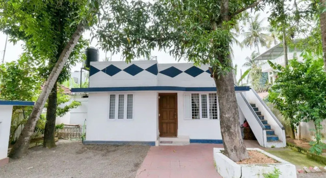 OYO 14889 Home Nature Home Stay Fort Kochi, Забронировать Отель Отели штата Кералы с парковкой, Парковка