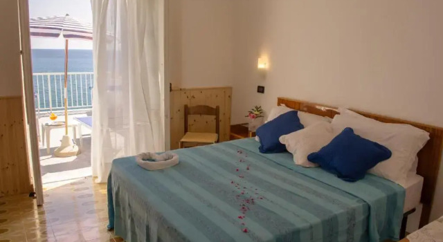 Трёхместный номер Standard Hotel Angelino