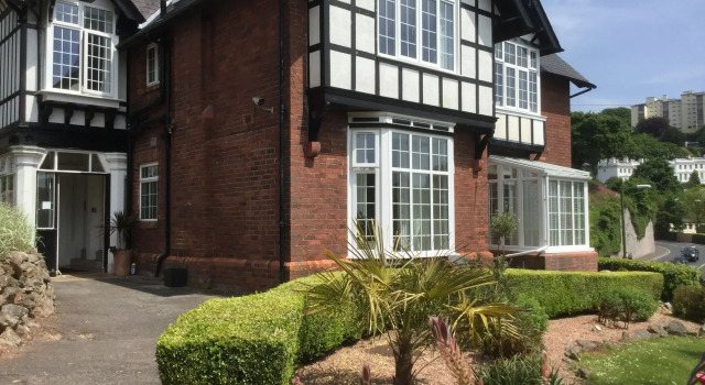 Bedford House Apartments