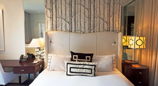 Номер Deluxe DAVINCI Hotel on Nelson Mandela Square