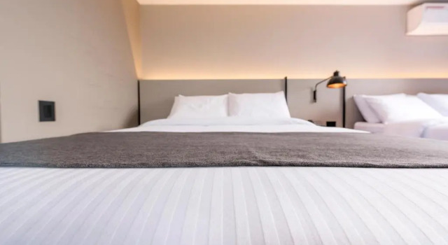 Двухместный номер Standard с балконом Lettera Hotel