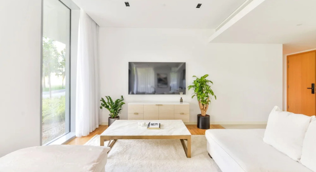 Апартаменты Luxury Elegant 2BR with maids room and Ain View